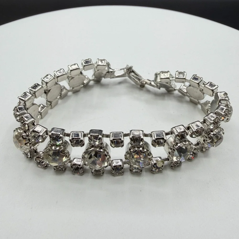 N/A sparkling silver